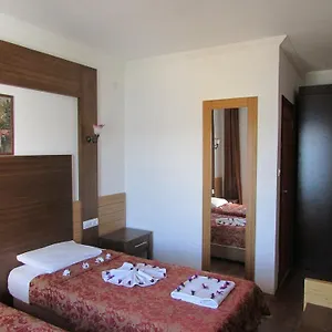 3* Otel Akvaryum